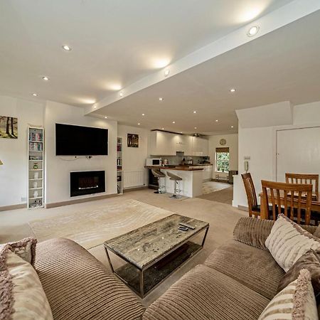 Serviced Apartments Маклсфилд Экстерьер фото